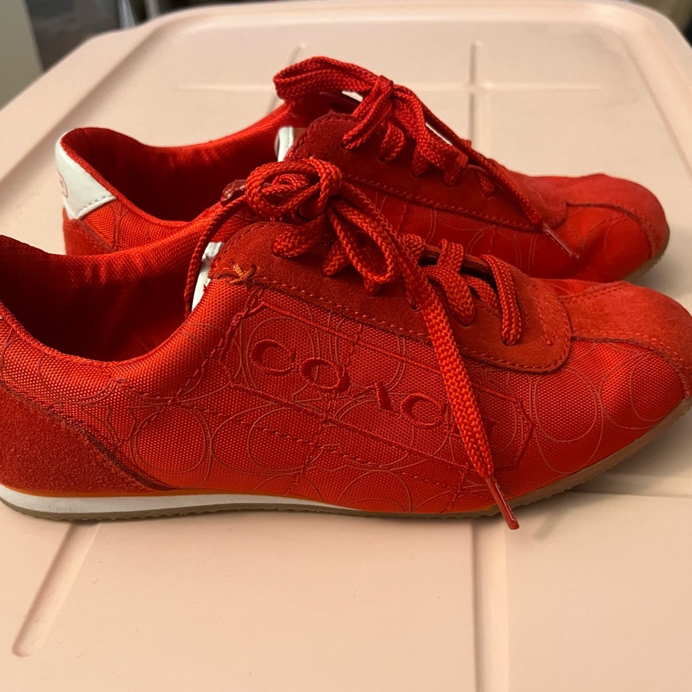 Coach size 7 tennis sneakers